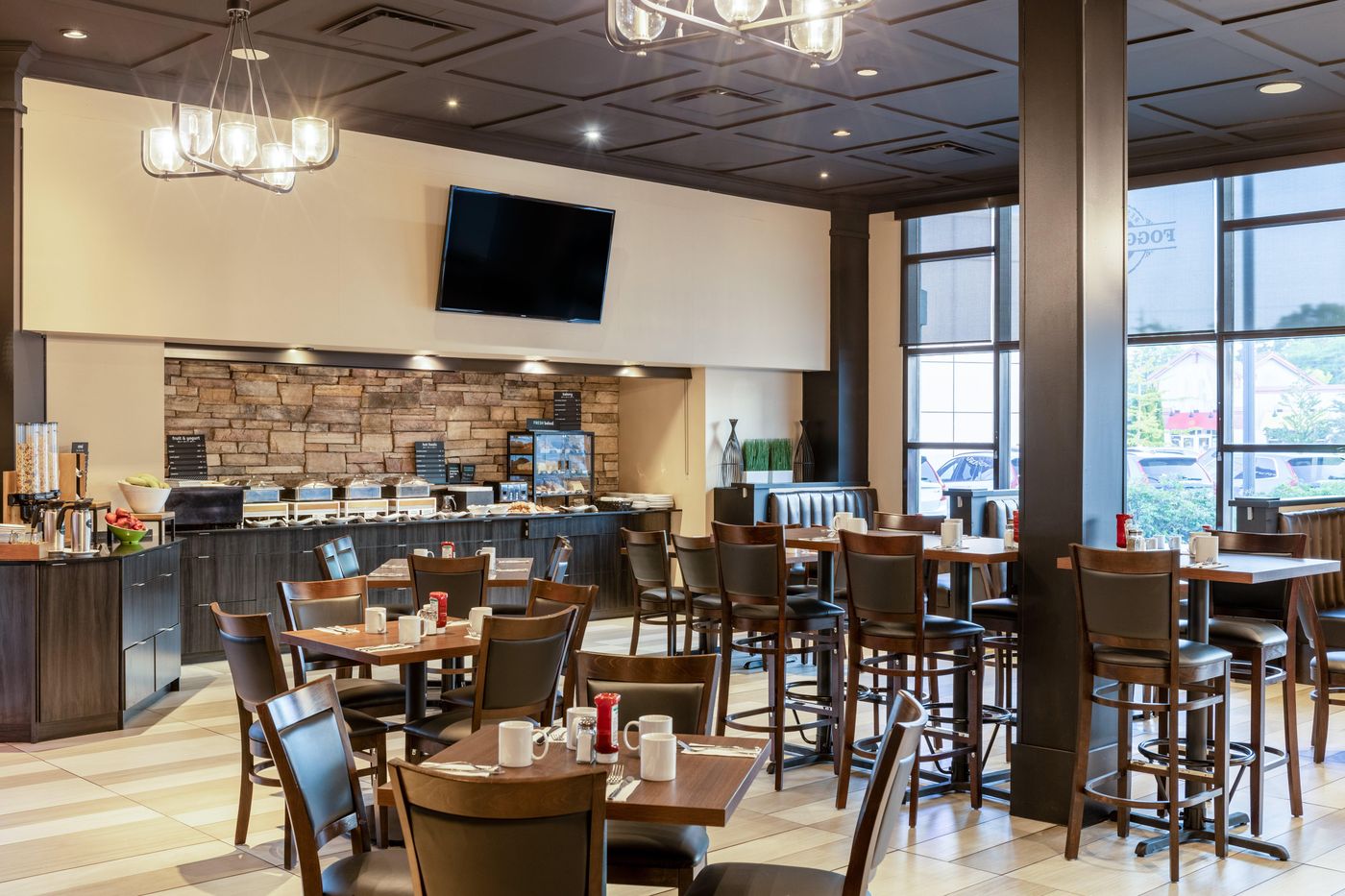 Holiday-Inn-Vancouver-Airport-Restaurant-30