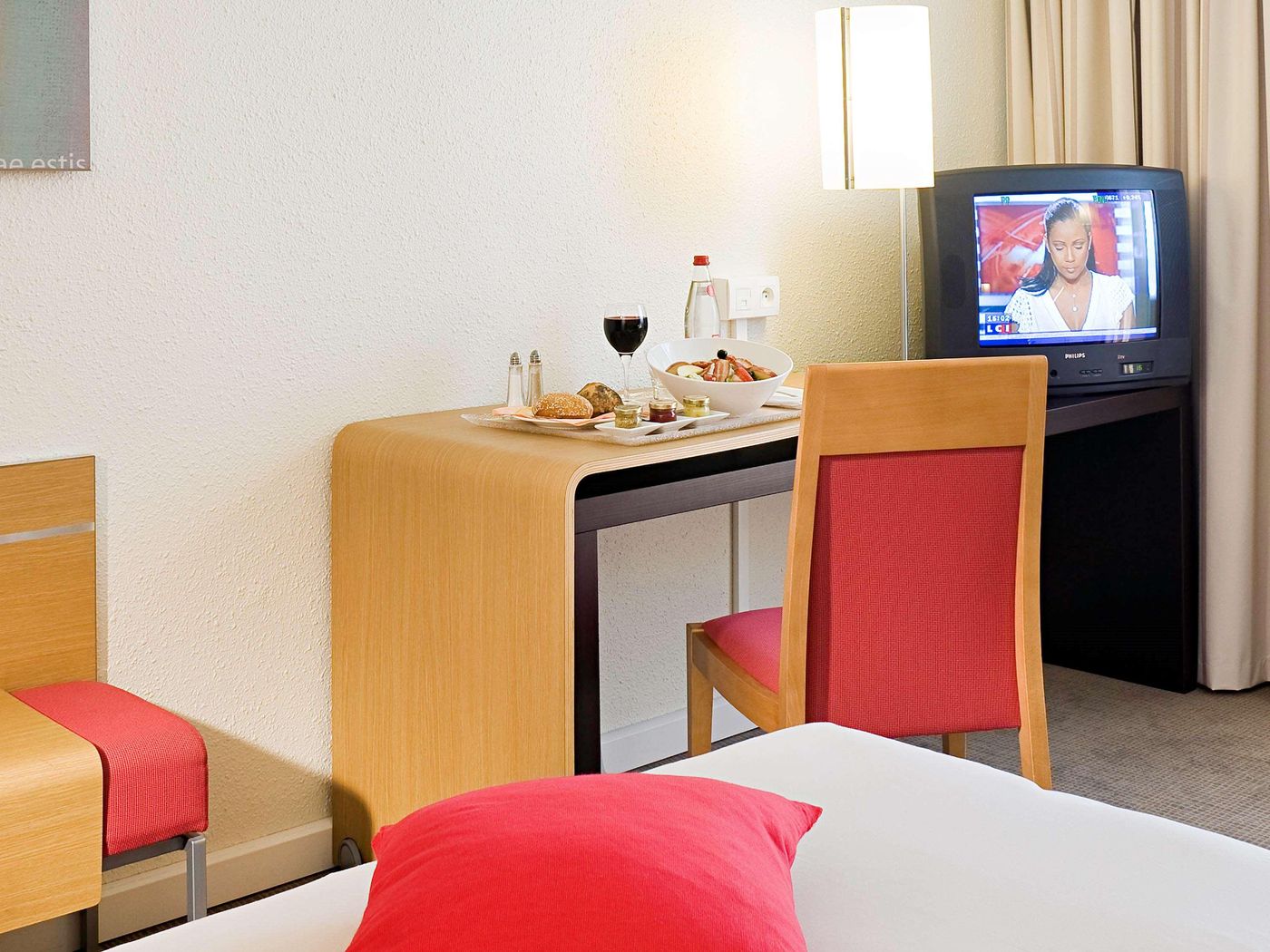 Novotel Amiens Pôle Jules Verne-France-BOVES-Room-9