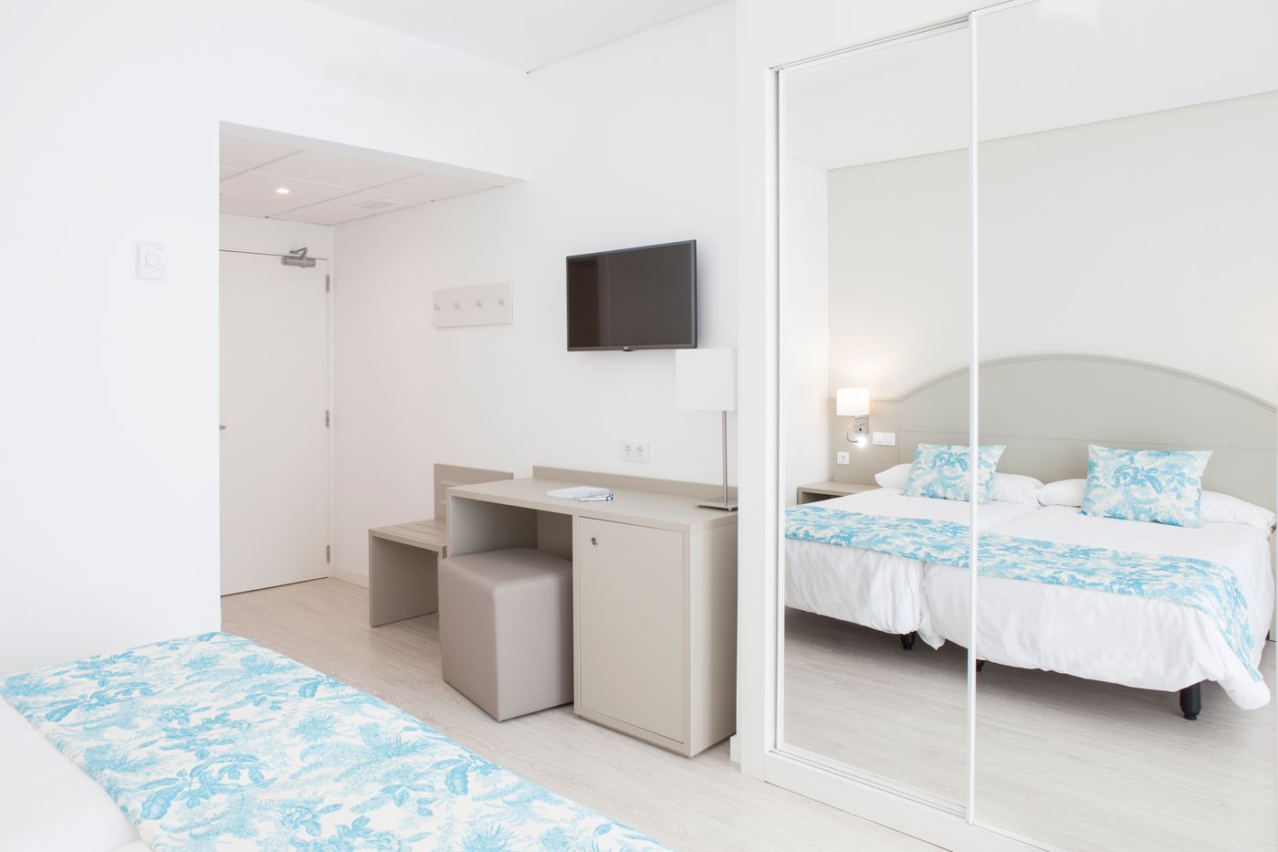 Hotel-Alay---Adults-Only-Room-39