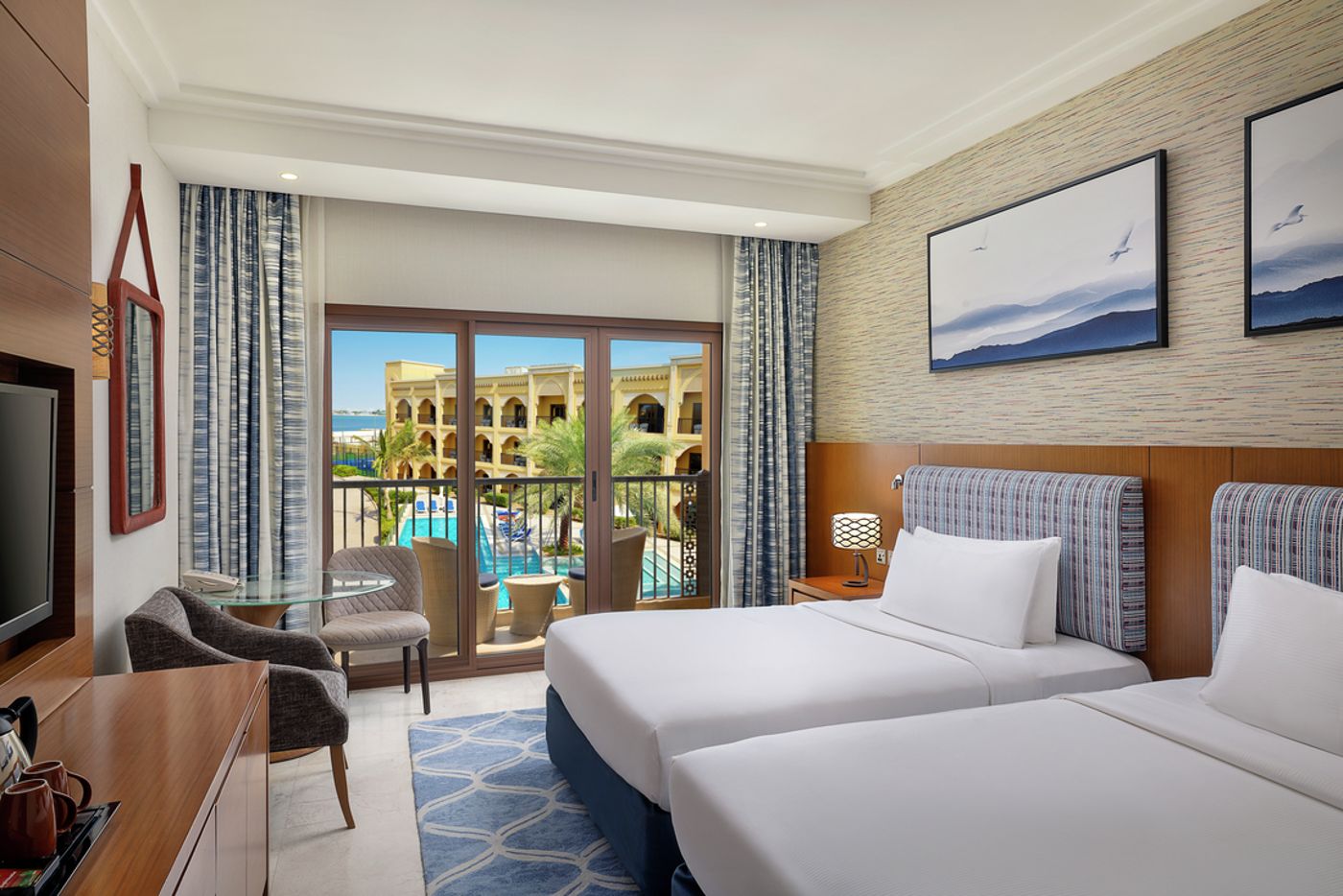 DoubleTree Resort by Hilton Resort & Spa Marjan Island
