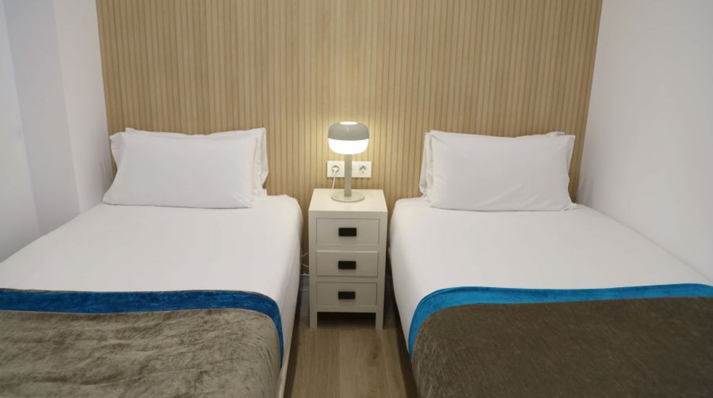 Cosmo Apartments Concell de Cent-Spain-Barcelona-Room-8