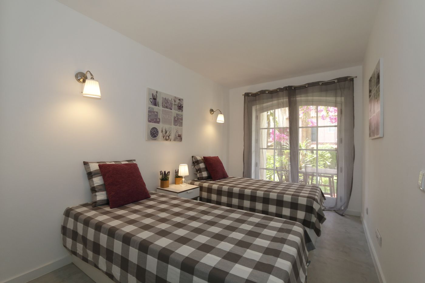 Apartments-Old-Village-Room-46