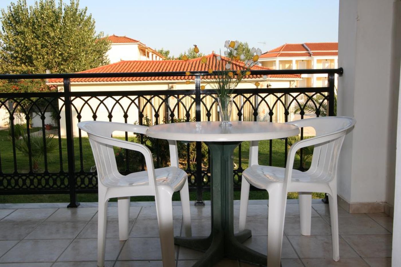 Village-Inn-Studios-and-Apartments-Terrace-9