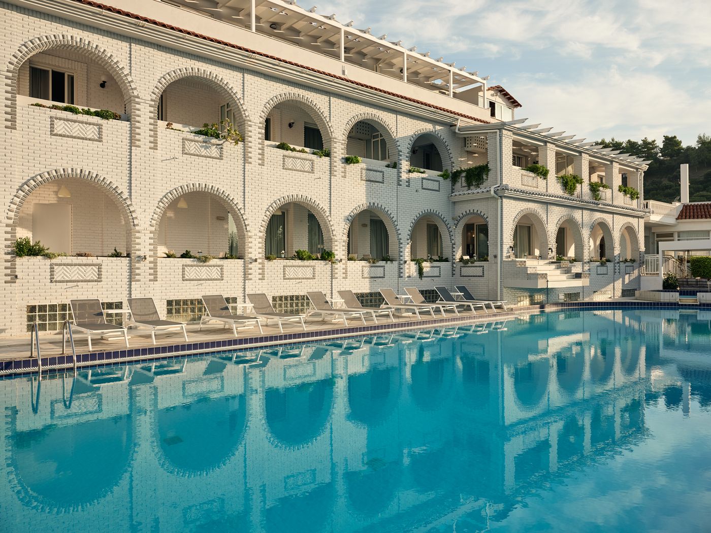 Meandros-Boutique---Spa-Hotel---Adults-Only-Pool-3