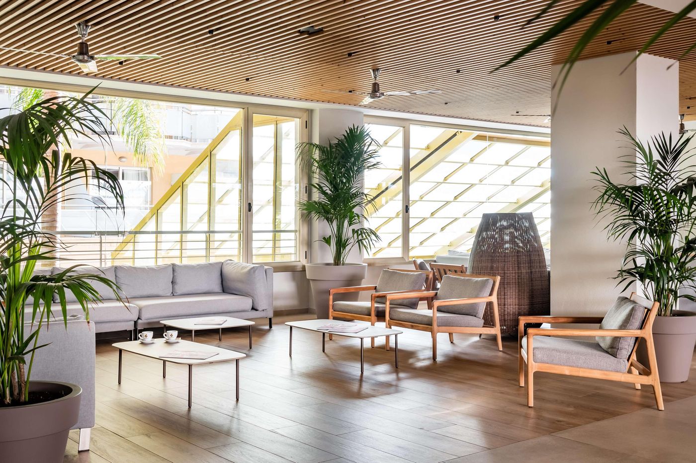 Florida-Park-Lobby-66