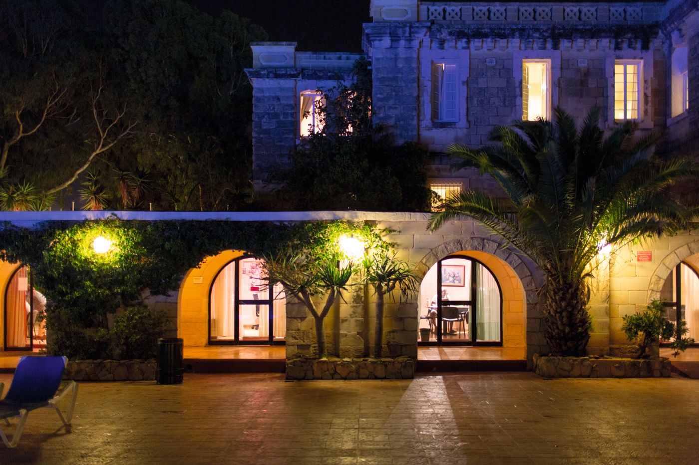 Sprachcaffe-International-Aparthotel-Pembroke-General-view-19