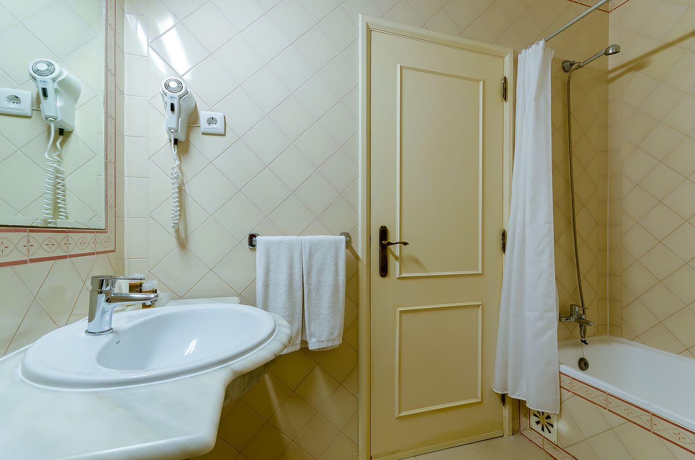 Turim-Estrela-do-Vau-Apartamentos-Turisticos-Room-48