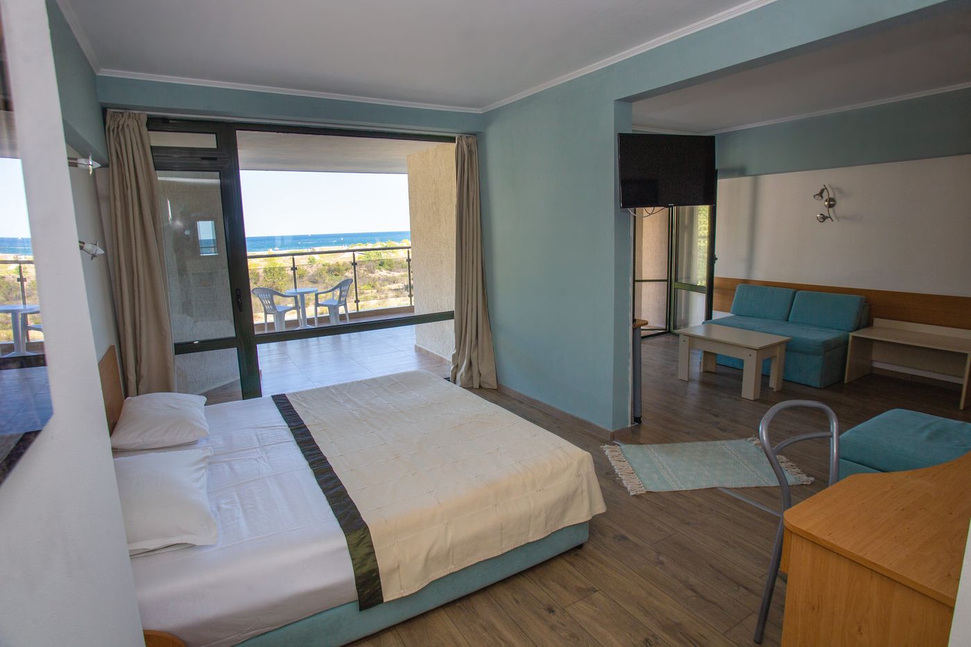 Amfibia-Beach-Complex-Room-29