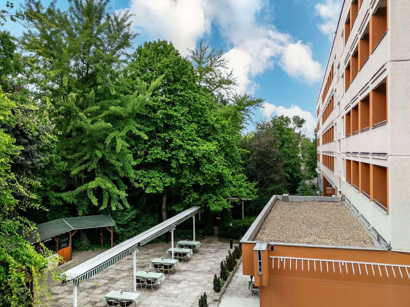 ibis-Budapest-Citysouth-General-view-7