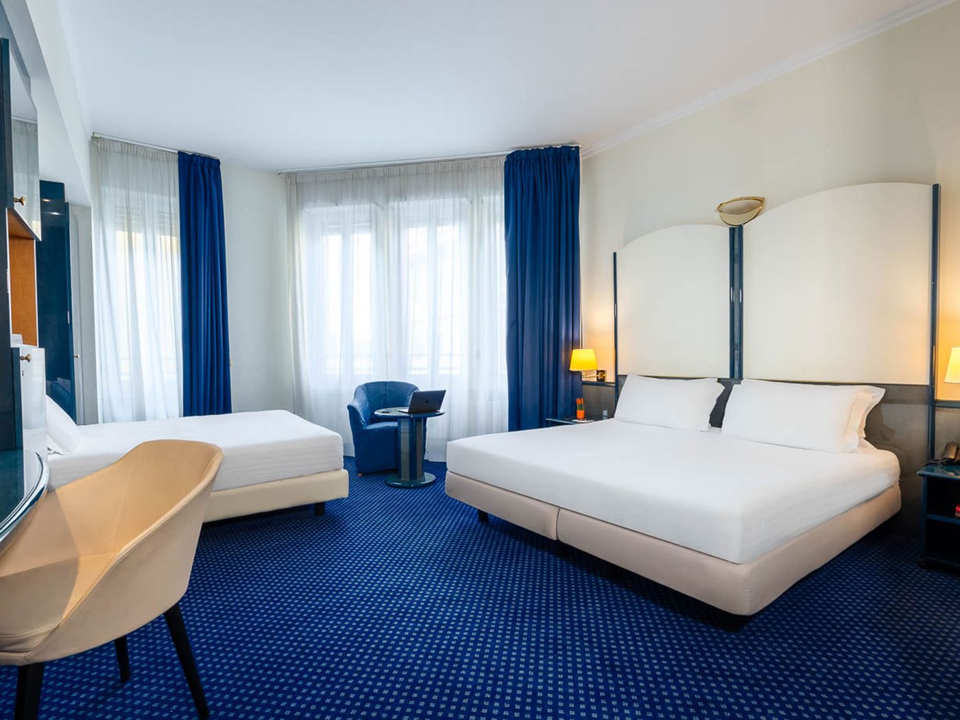 iH-Hotels-Milano-Ambasciatori-Room-24