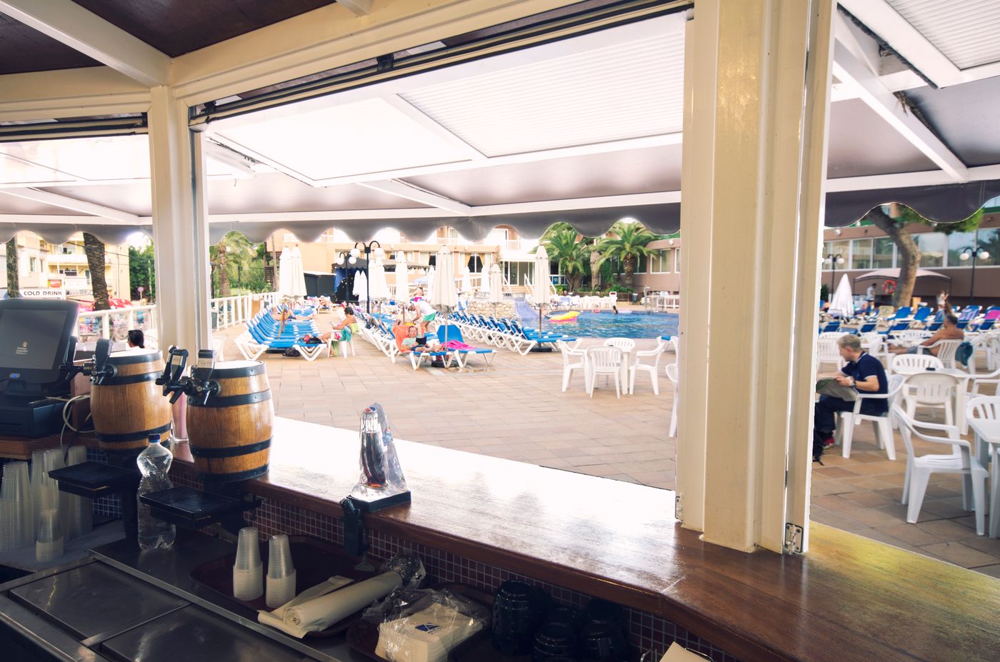 AzuLine-Hotel-Coral-Beach-Bar-47