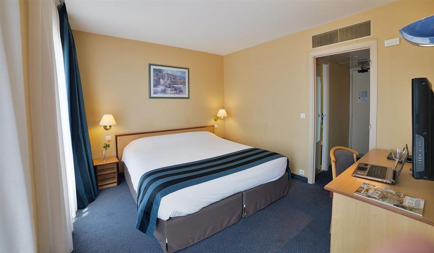 Best-Western-Hotel-Univers-Room-10