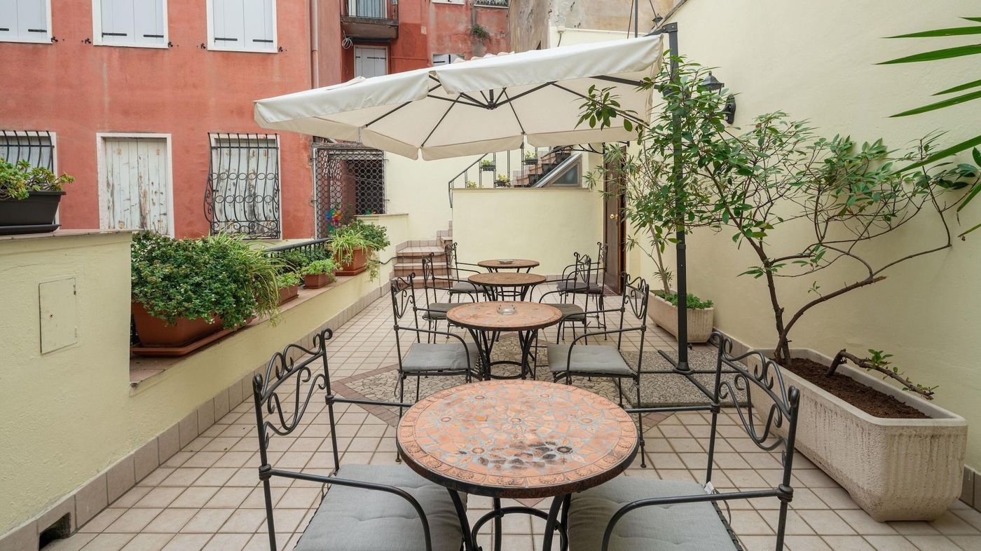 Hotel-Herion-Terrace-74