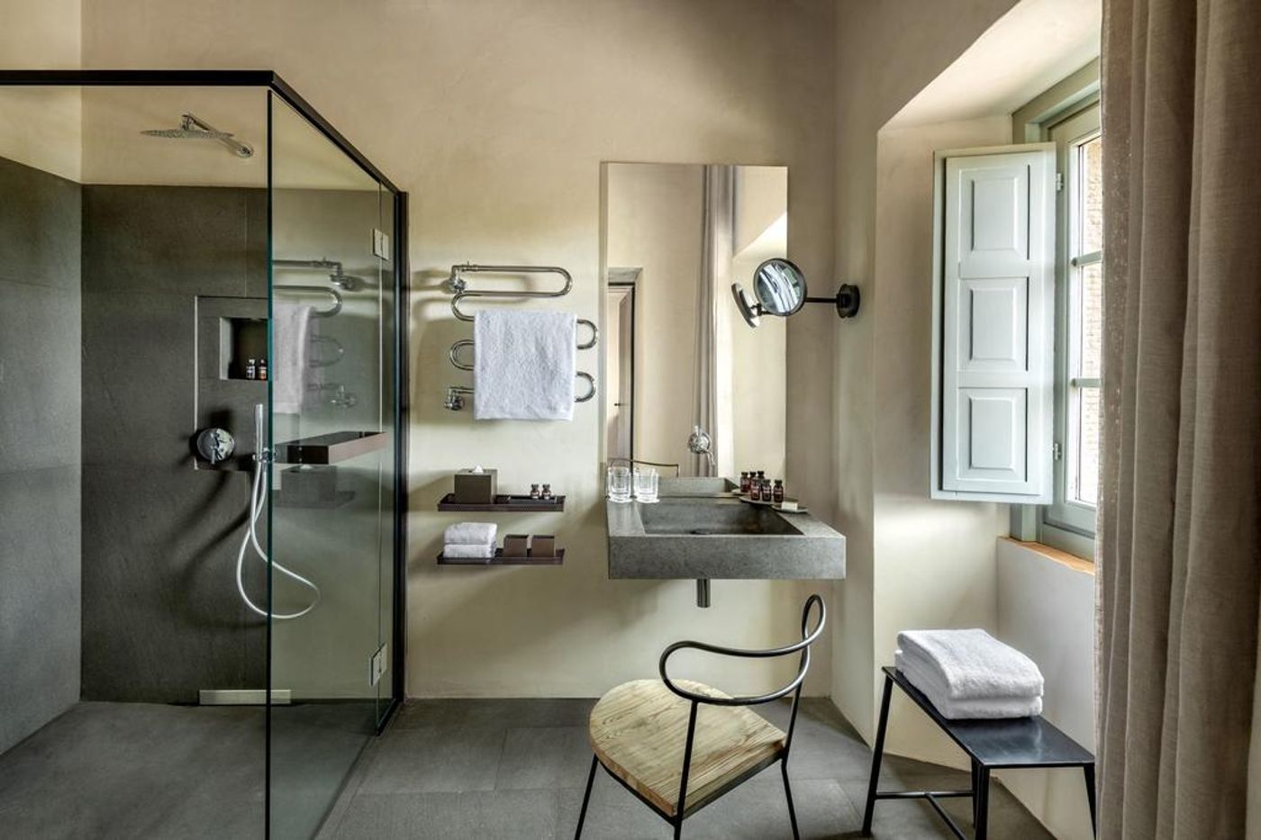 Badia-Di-Pomaio-Room-22