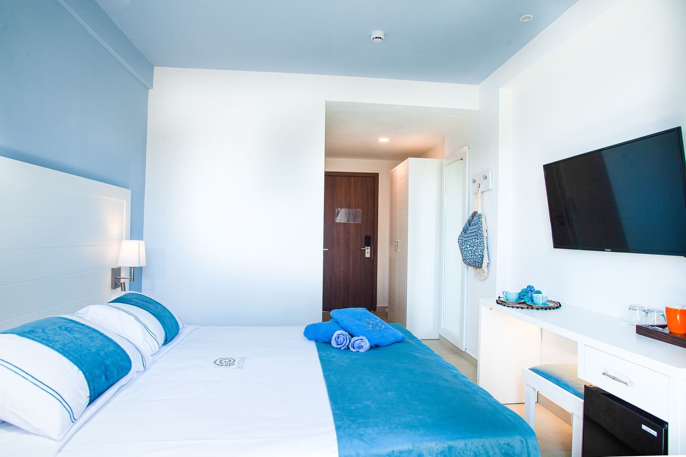 Lily-Ann-Village-Room-36