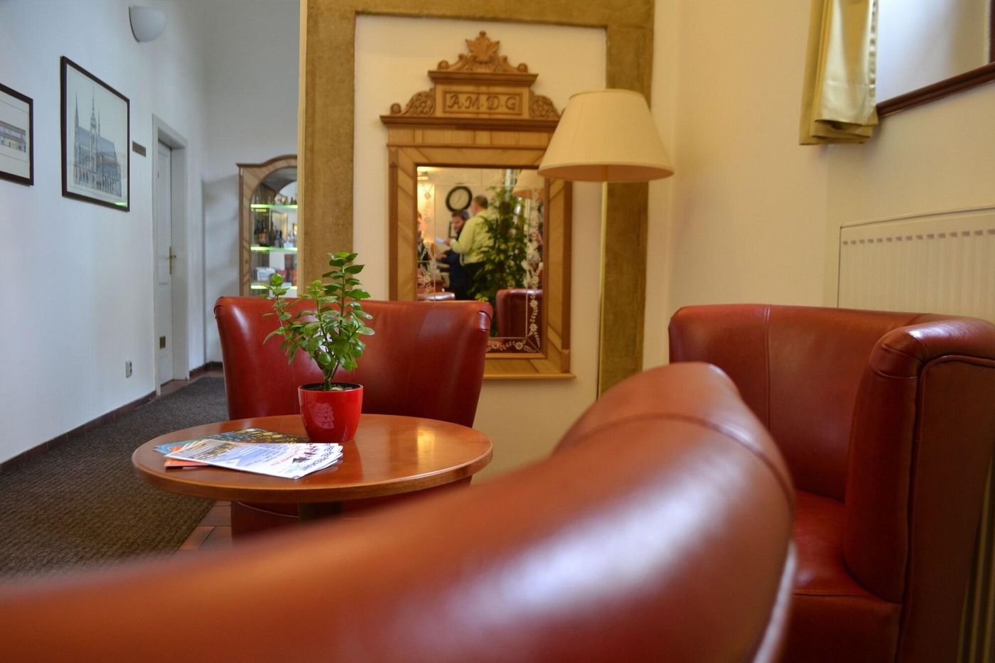 Adalbert-Brevnosky-Klaster-Lobby-11