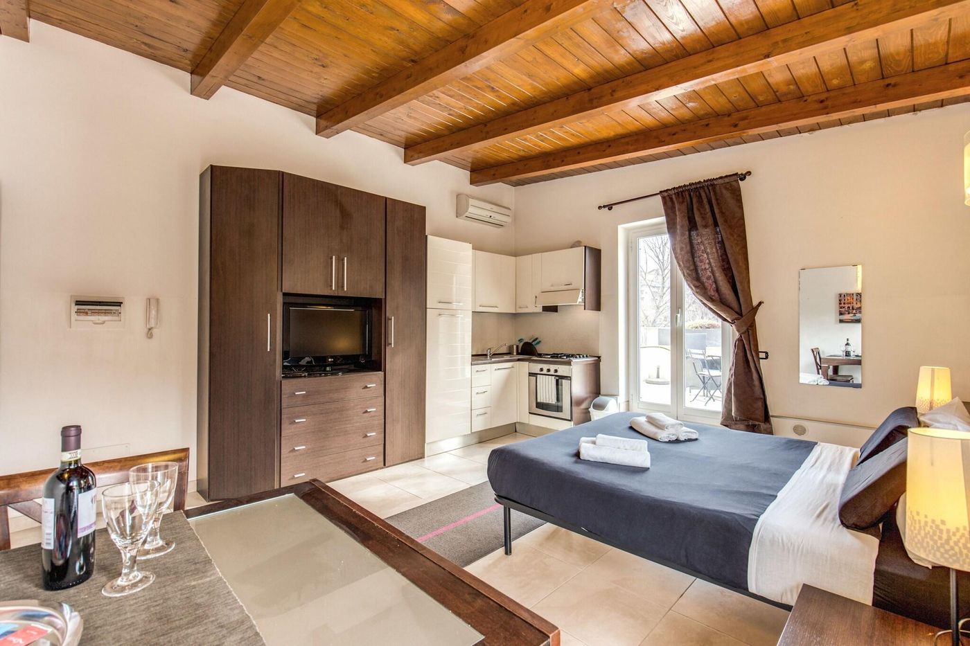 Aurelia-Vatican-Apartments-Room-19