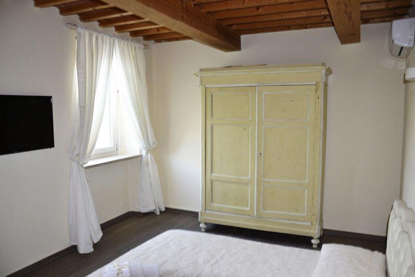 B-B-La-Bella-Lucca-Room-16