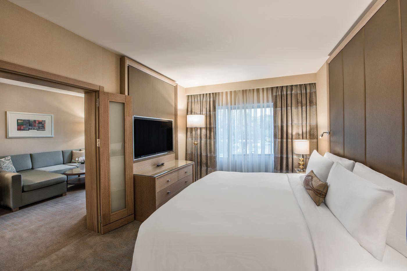 Renaissance-Polat-Istanbul-Room-34