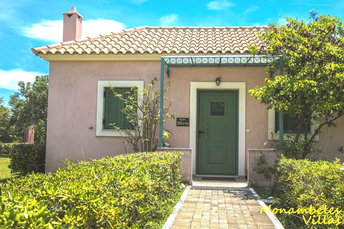 Monambeles-Villas-Lobby-21