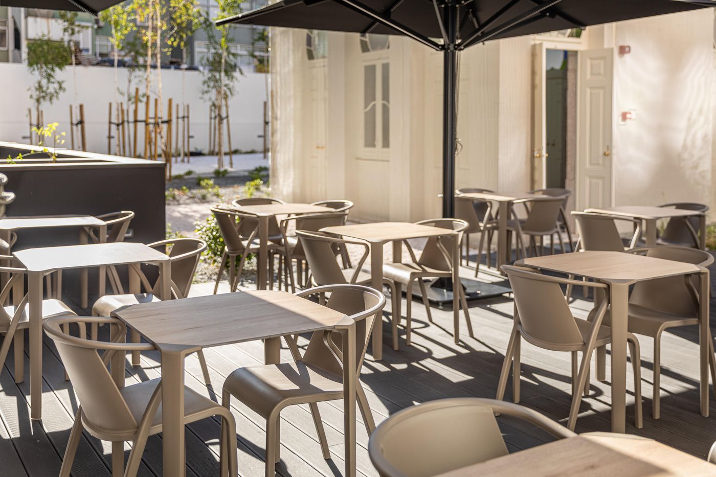 Holiday-Inn-Express-Lisbon---Plaza-Saldanha-Restaurant-33