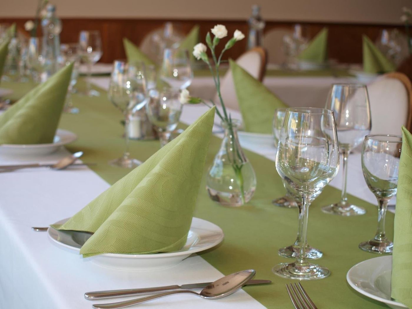 Hotel Eminent-Slovakia-STUPAVA-Restaurant-9