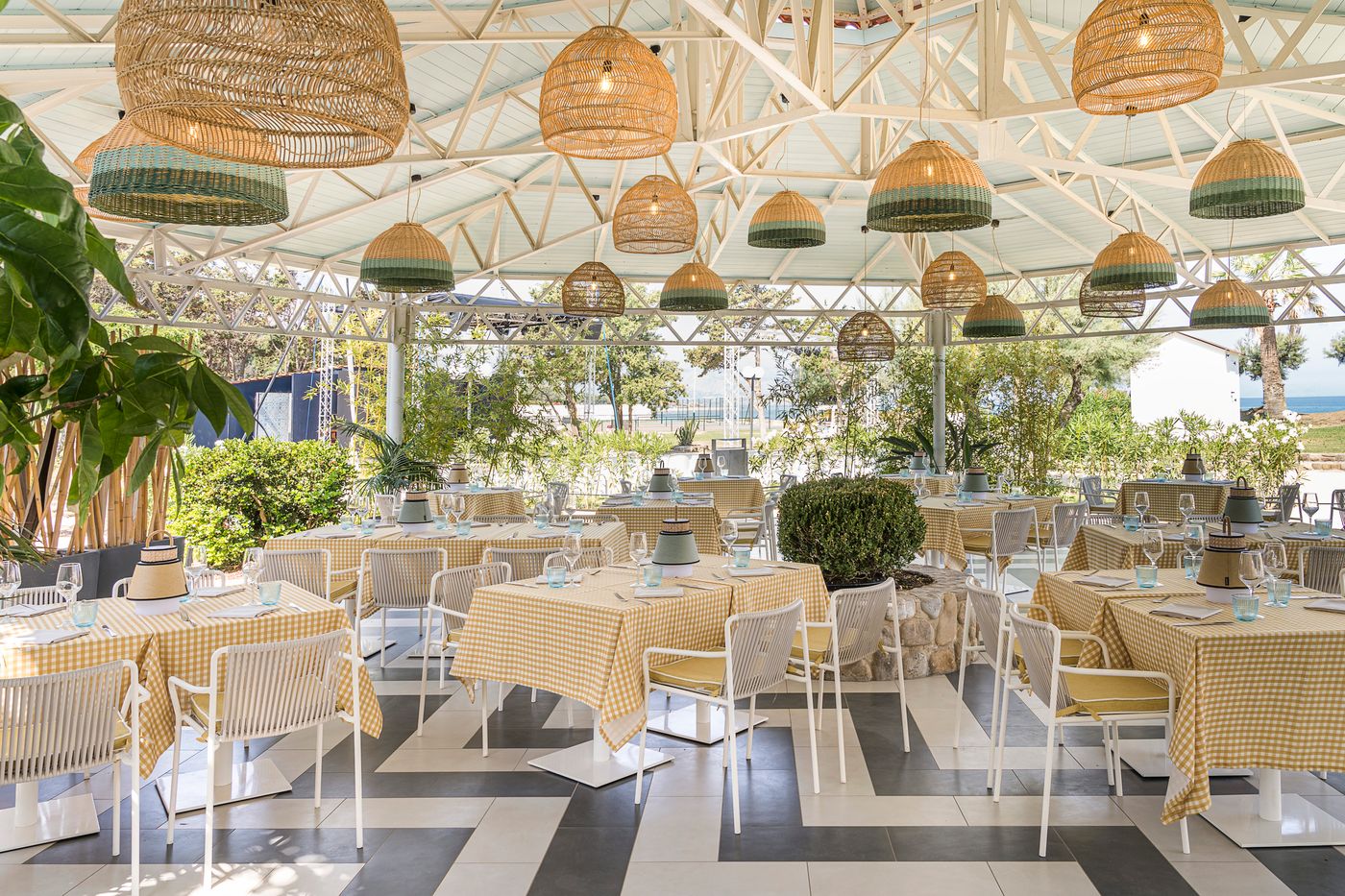 Fiesta-Sicilia-Resort-Restaurant-19