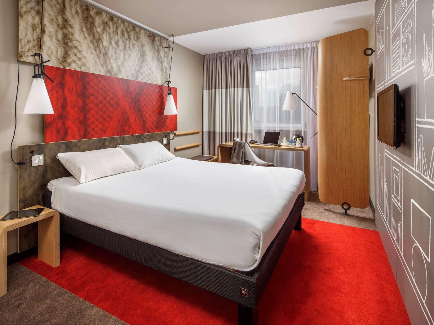 ibis-Amsterdam-Centre-Room-7