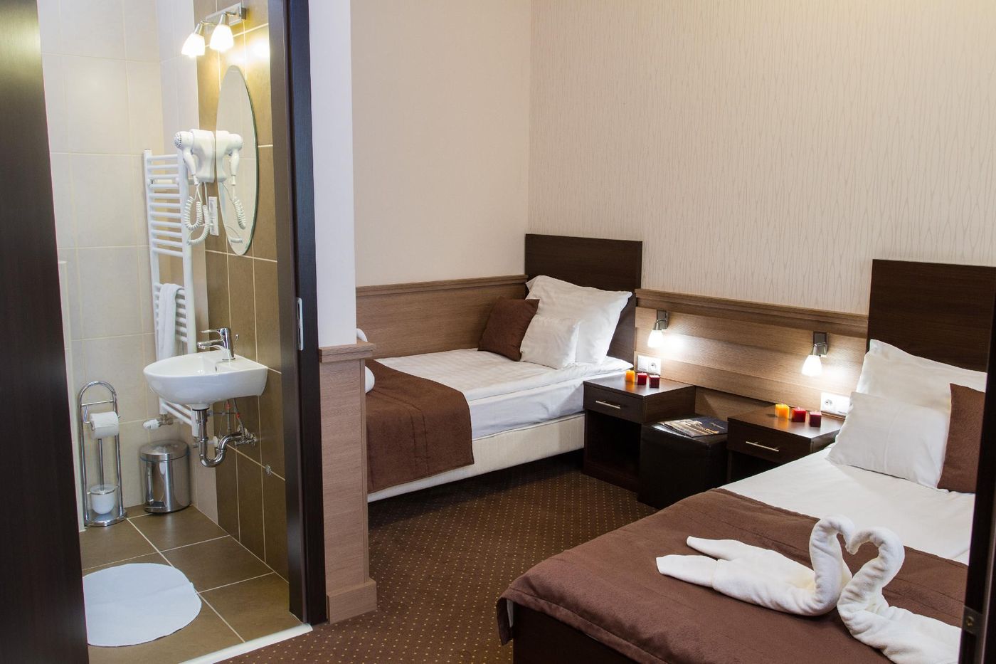 Central-Hotel-21-General-view-12