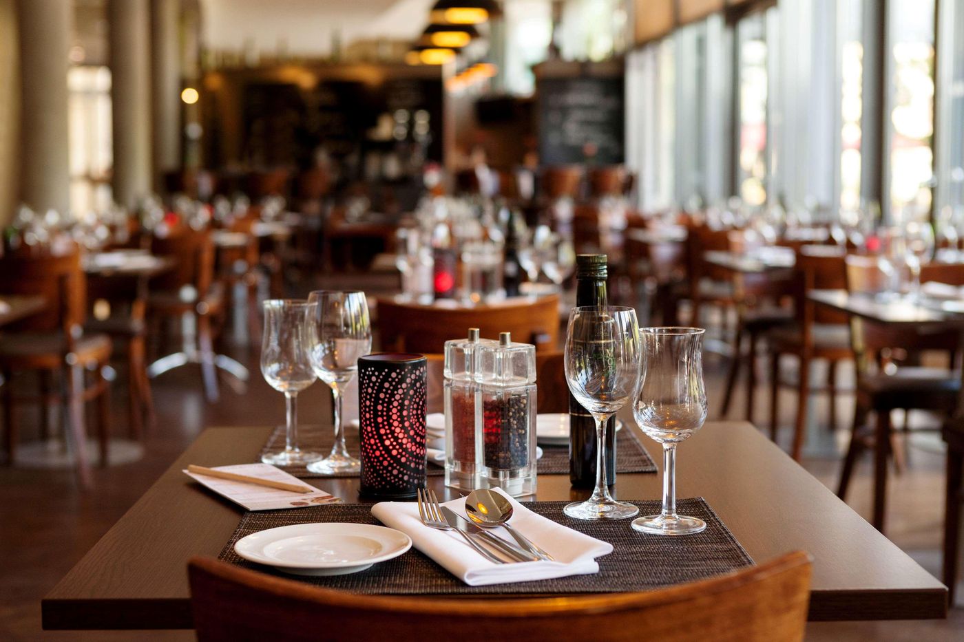 Vienna-House-By-Wyndham-Havelufer-Potsdam-Restaurant-27