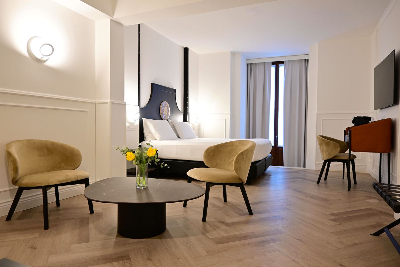 Una-Palace-Hotel-Room-13