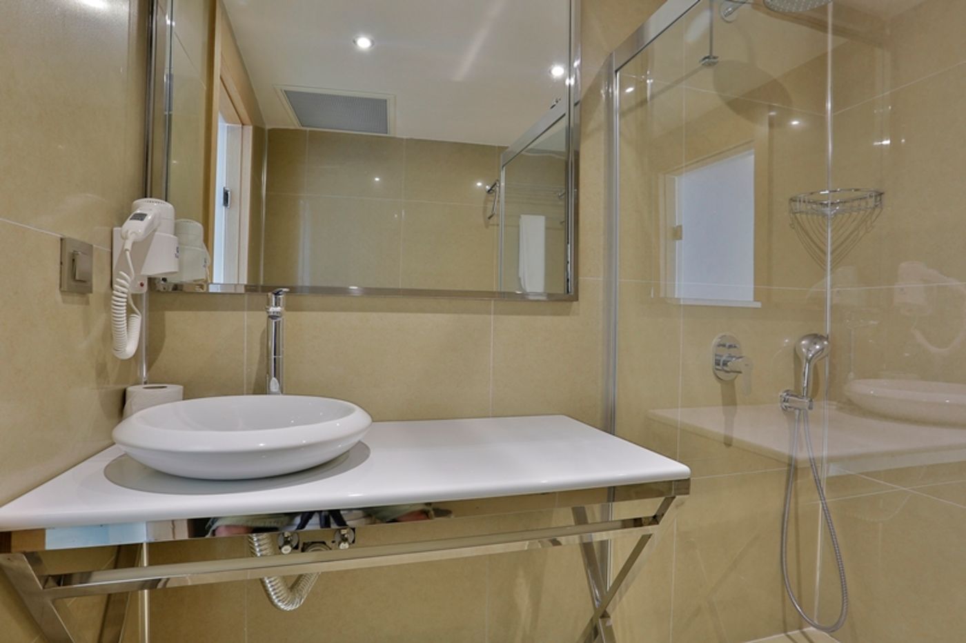 Jdw-Design-Hotel-Room-24