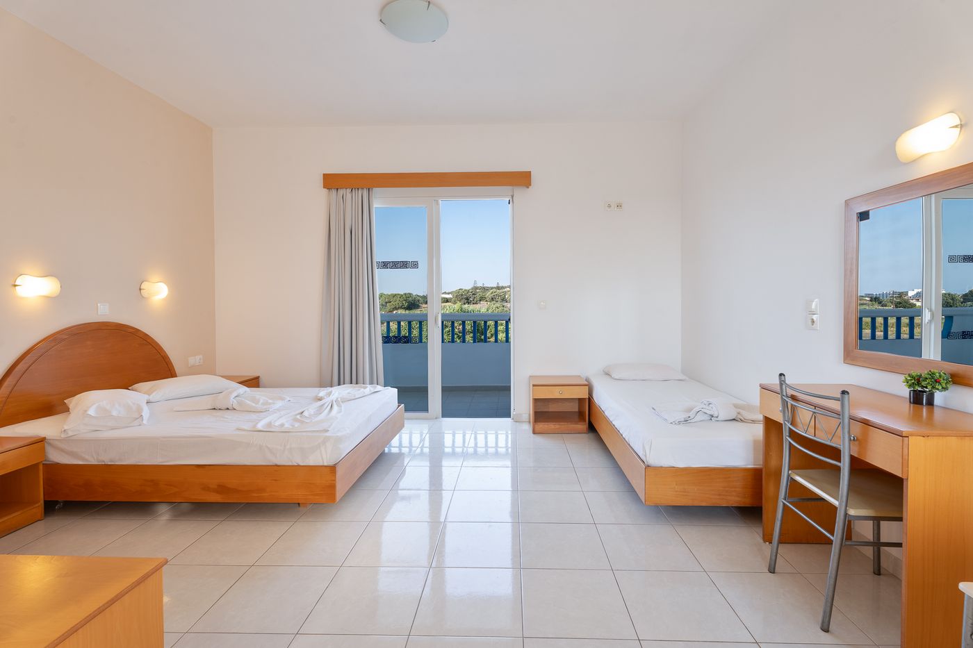 Sunlight-Studios-Room-12