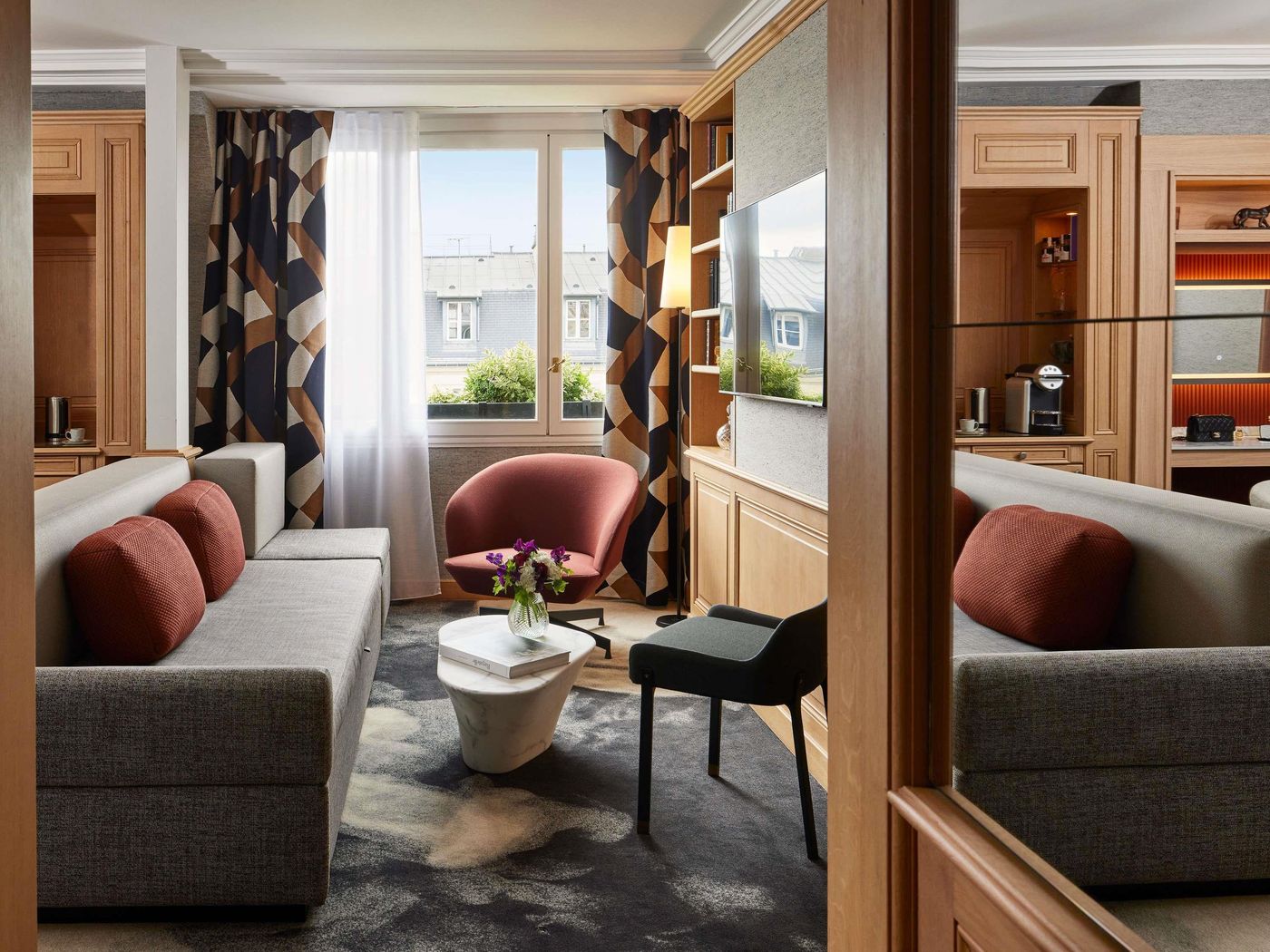 Baltimore-Paris-Room-12