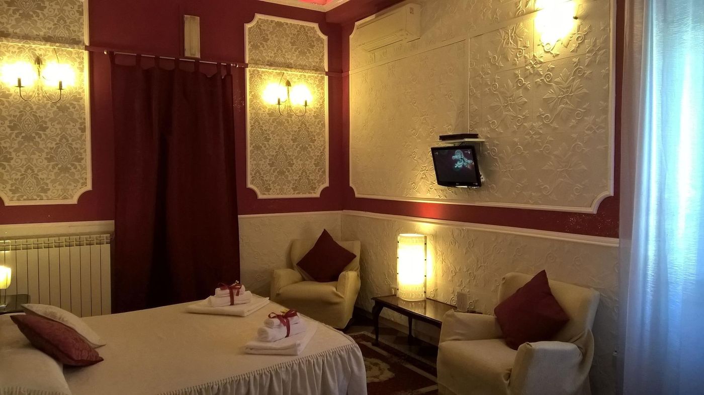 B---B-La-Mimosa-Room-26