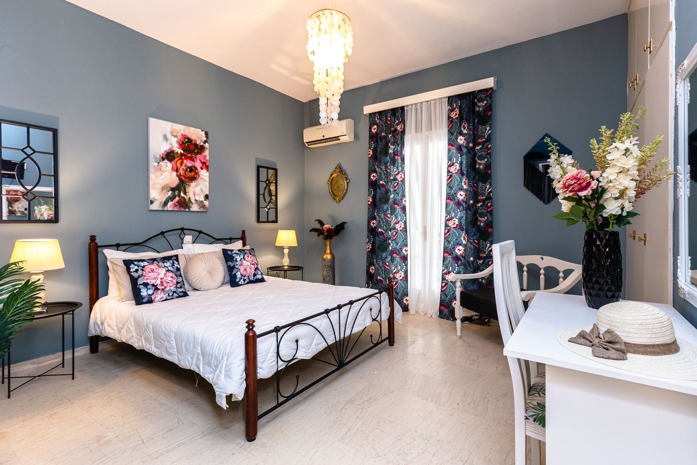 V-A--Boutique-Apartments-and-Suites-Room-34