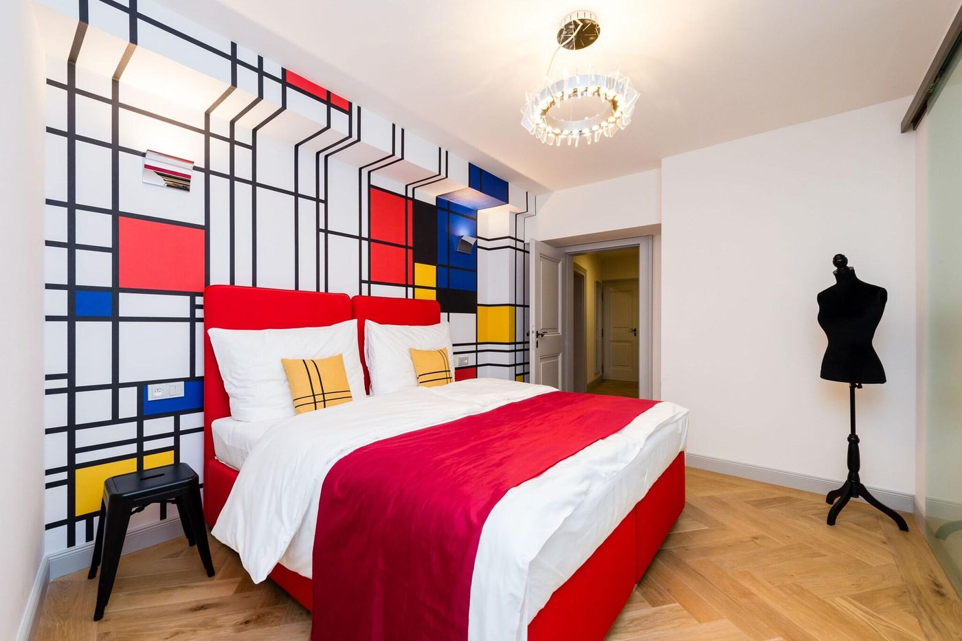 Old-Royal-Post-Hotel-Room-22