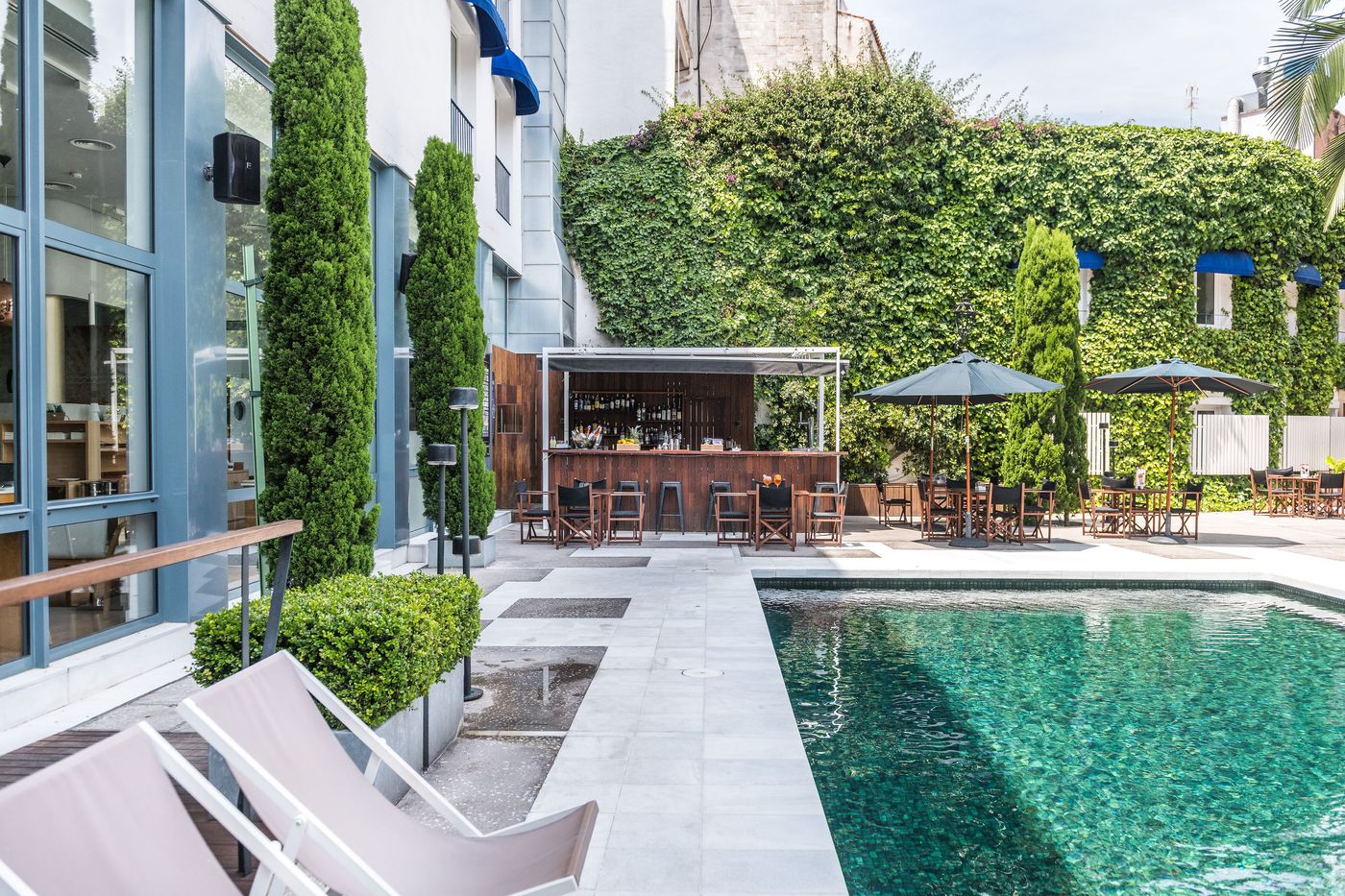 Medium-Sitges-Park-Pool-4