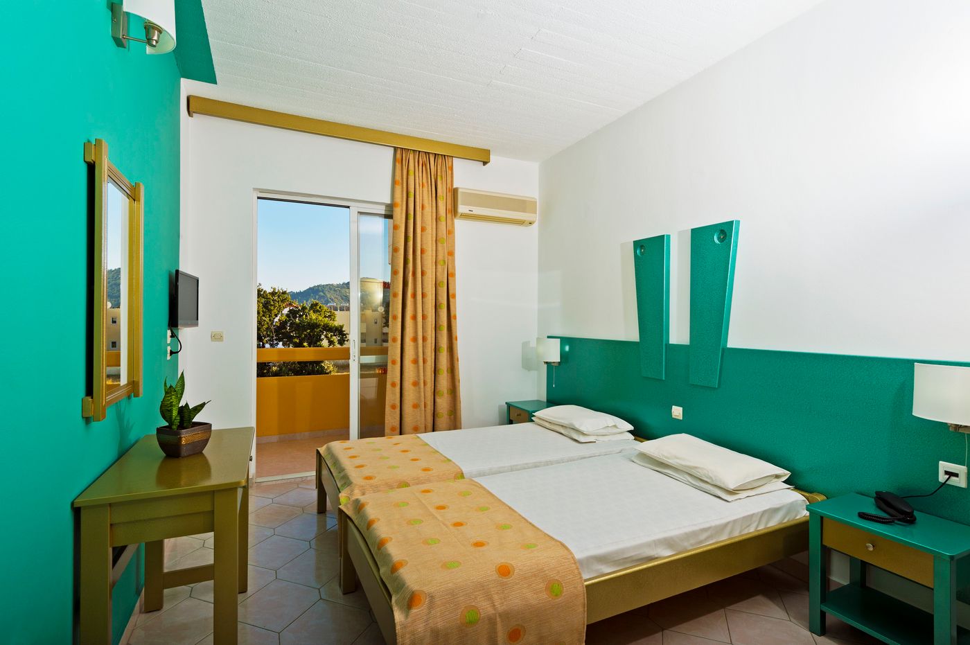Trianta-Hotel-Apartments-Room-11