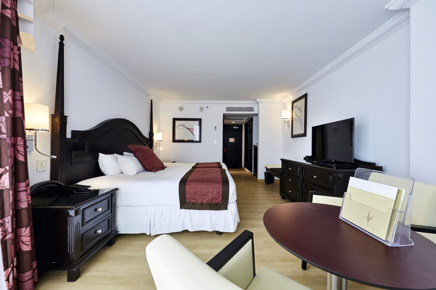 Riu-Paradise-Island---Adults-Only-Room-17