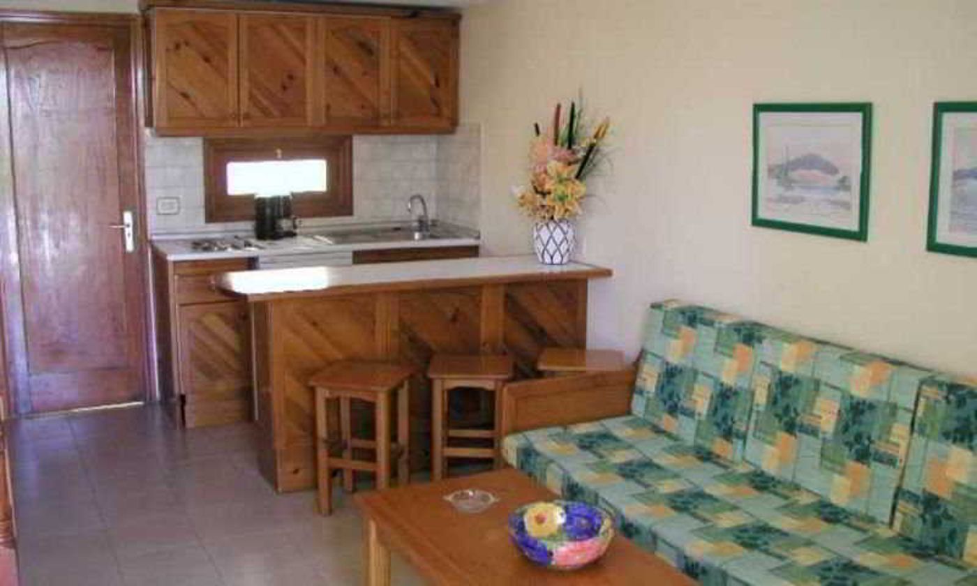 Bungalows-Grimanesa-Room-9