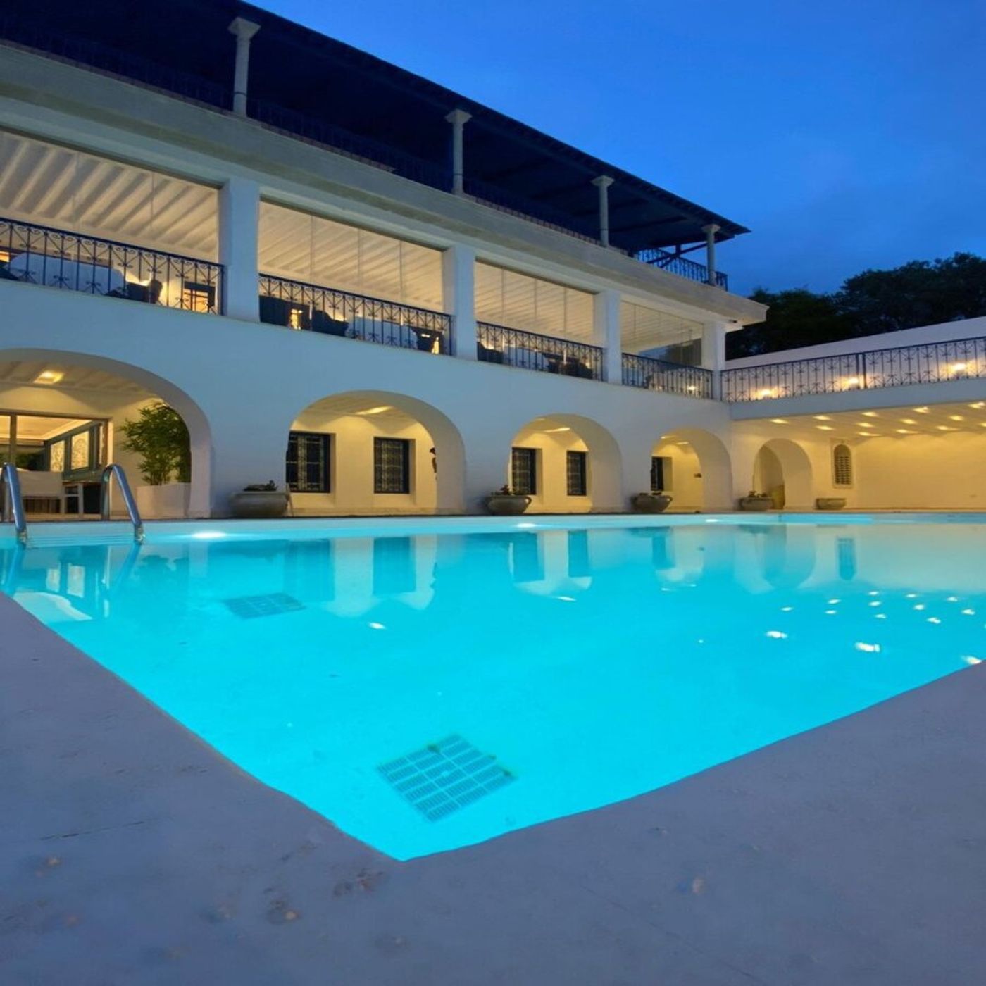 La-Menara-Hotel---Spa-Pool-1