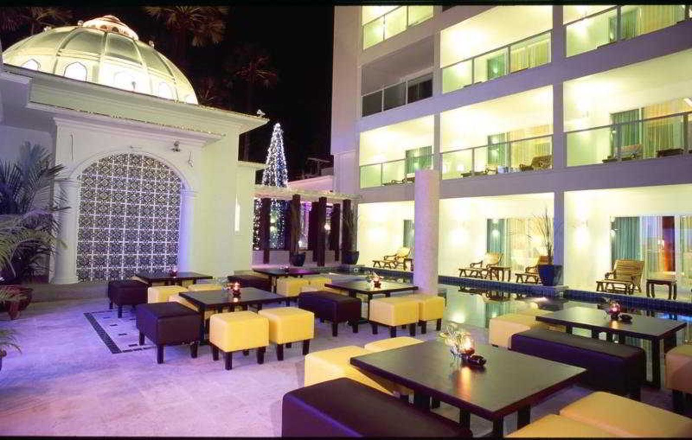 Chanalai-Romantica-Resort-Bar-44