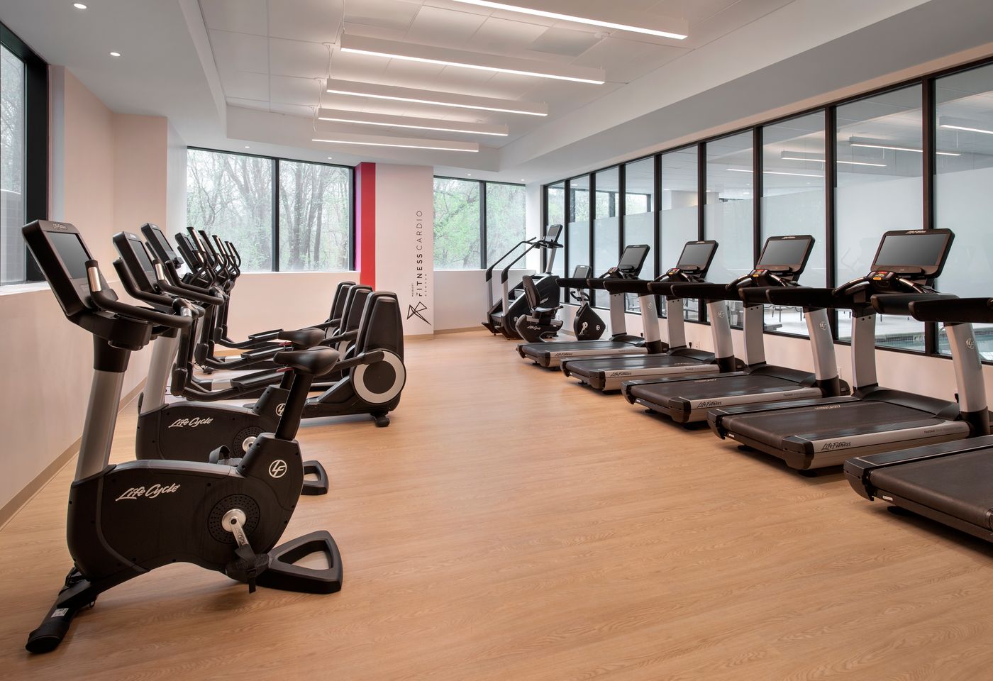 Boston-Marriott-Burlington-Sports-and-Entertainment-38