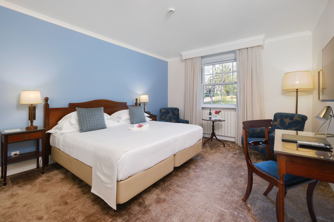 Casa-Velha-do-Palheiro-Room-25