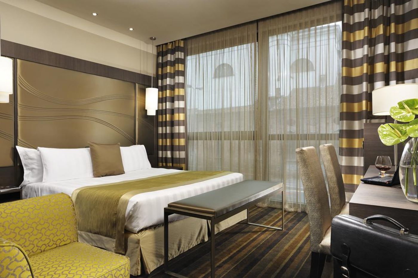 Uptown-Palace-Room-15