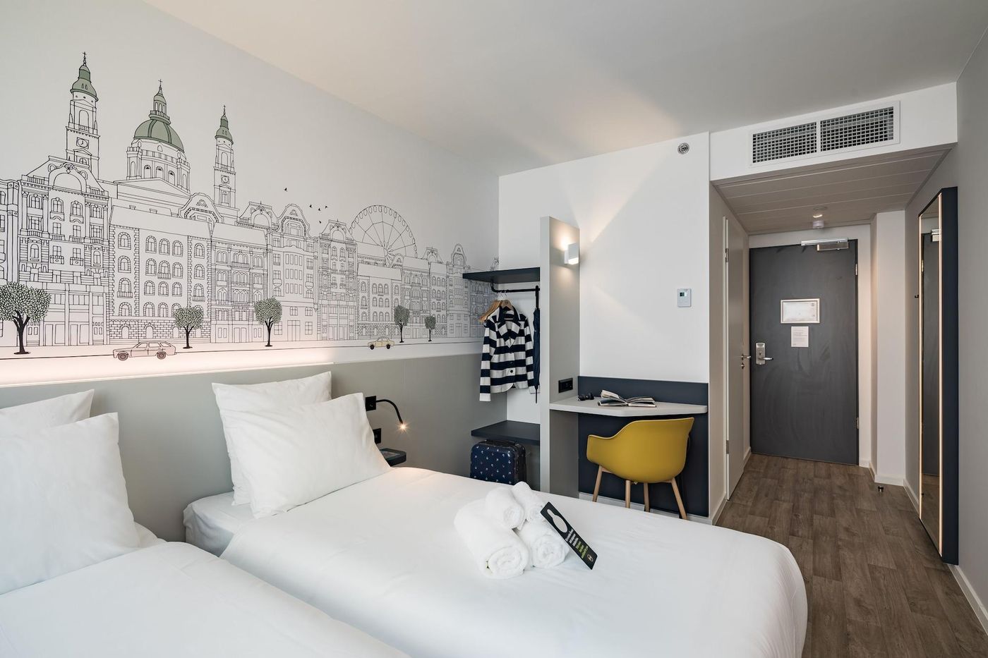 B-B-Hotel-Budapest-City-Room-14