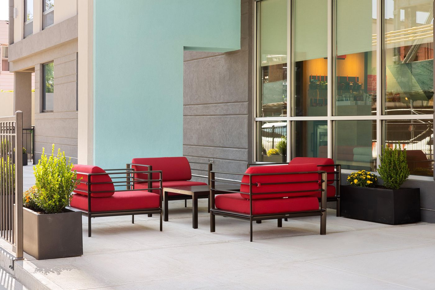 Avid-Hotels-Brooklyn-Dyker-Heights-Terrace-35