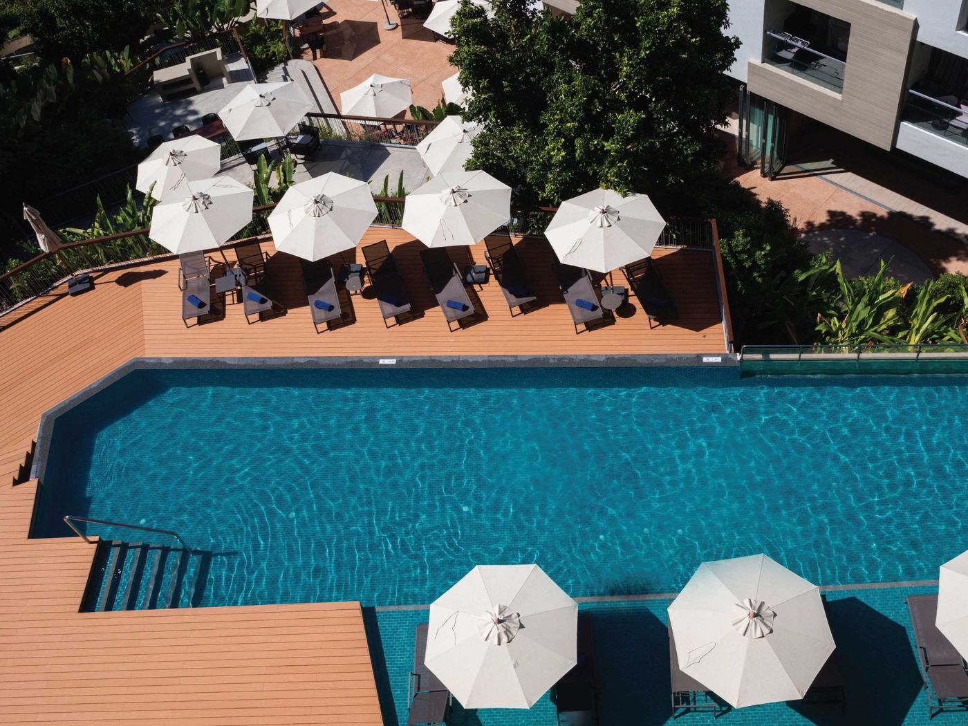 Andaman-Beach-Hotel-Phuket-Handwritten-Collection-Pool-4