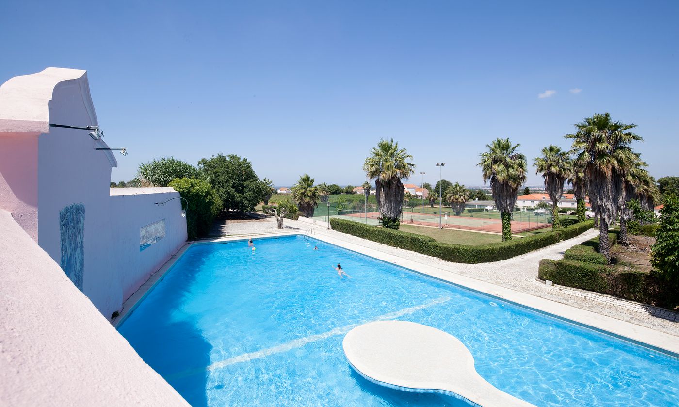 Turim-Club-D-Azeit-o-Hotel-Pool-8